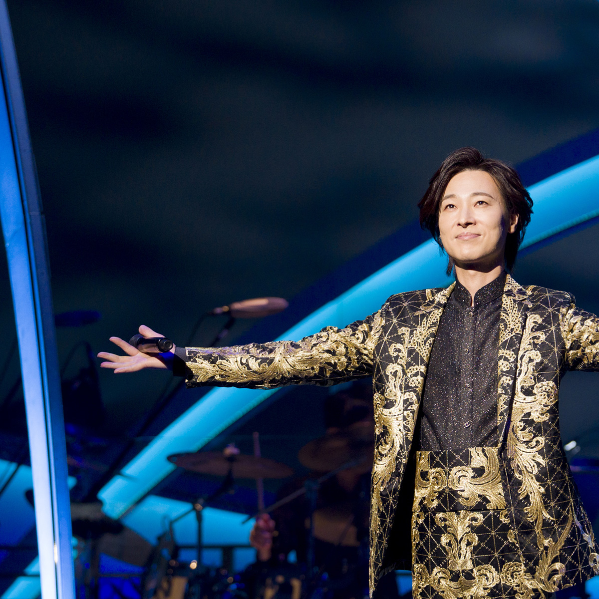 山内惠介 コンサートツアー2025 | 岡山芸術創造劇場ハレノワ